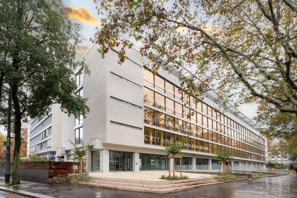 Forvia installs its new research & development centre specialising in ...
