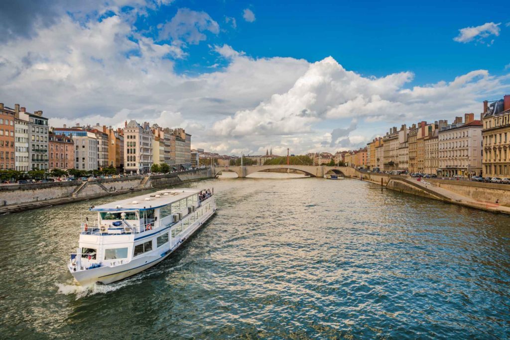 Bateau mouche sur la Saône