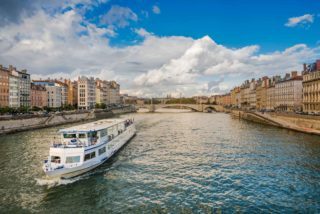 Bateau mouche sur la Saône